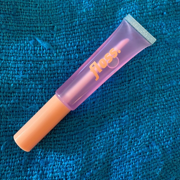 Floss- My New Favorite Lip Gloss in Clear - Picture 2 of 4